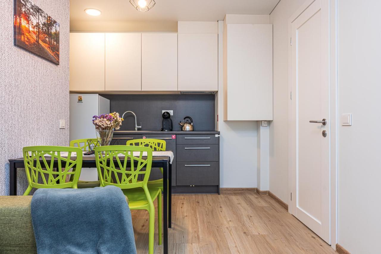 Sunny Pines Apartment Паланга Екстериор снимка