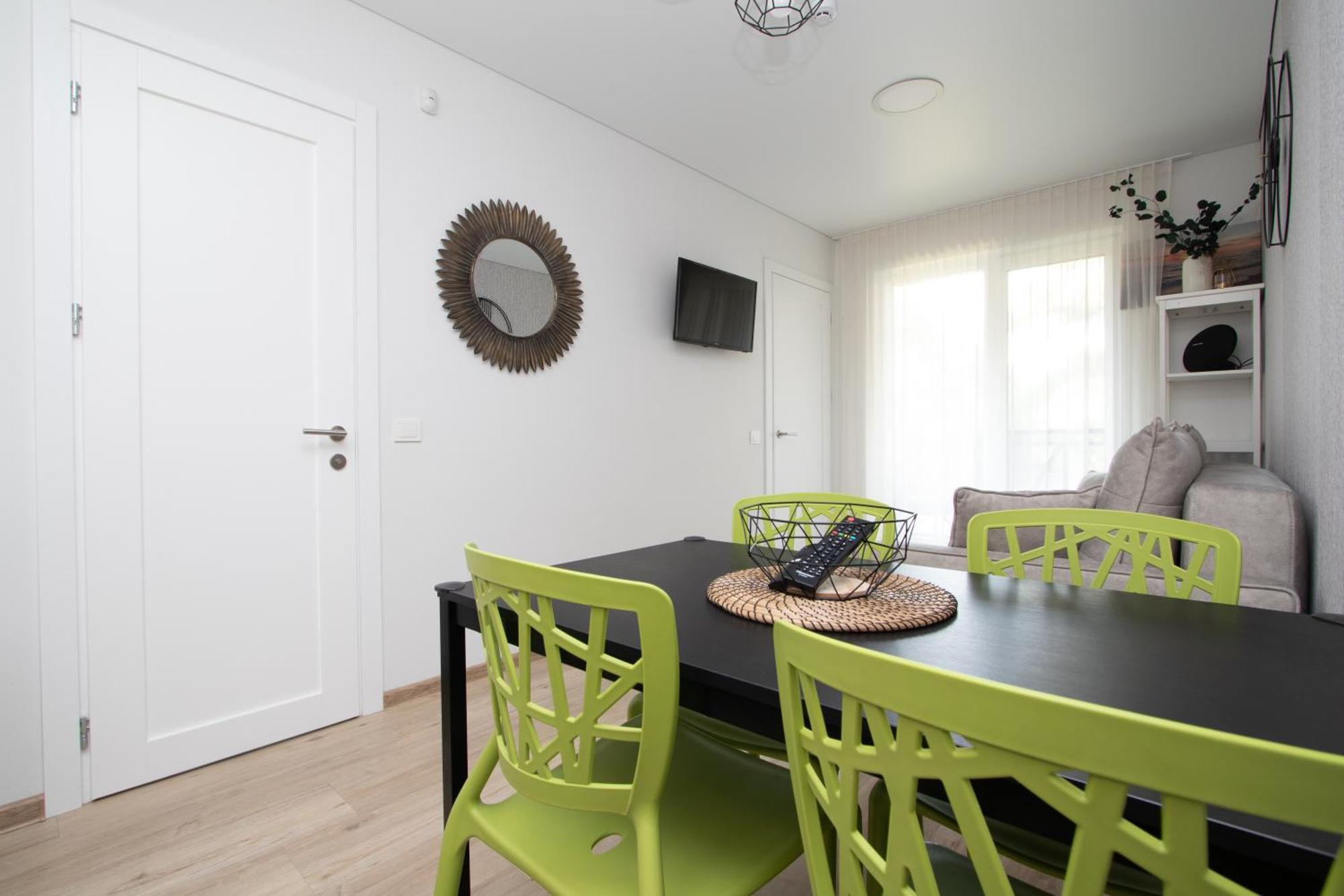 Sunny Pines Apartment Паланга Екстериор снимка